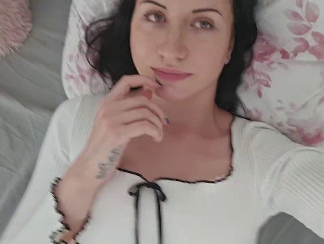 Solovideo im süßen Kleidchen hihi