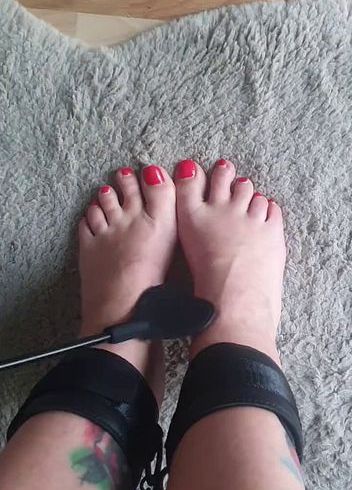 Strafe für das böse mäd**en