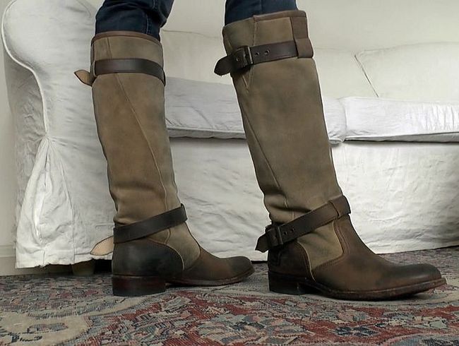 wi**saufgabe des Tages: spri**e ab auf meine Lederstiefel Teil 14